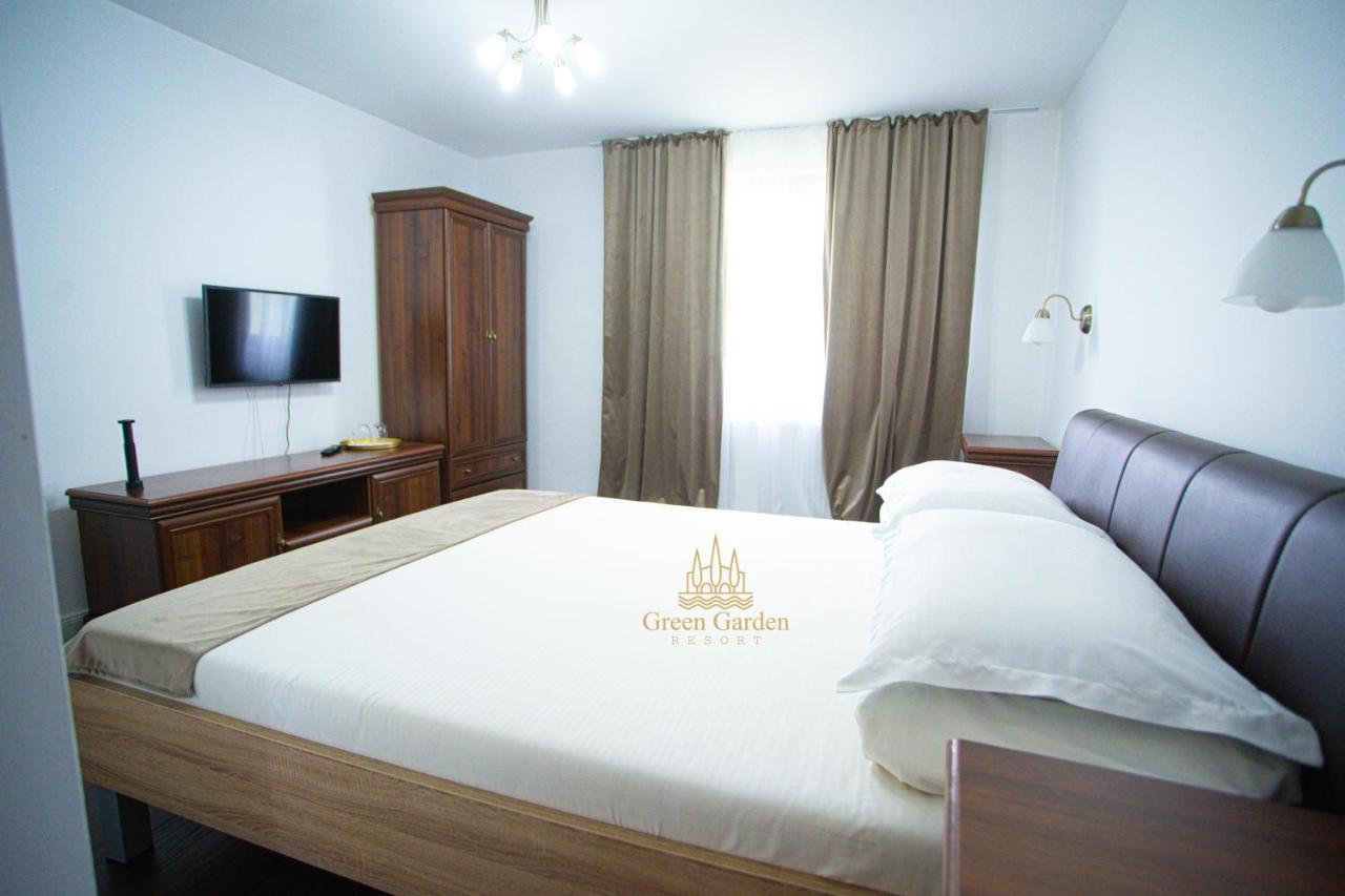 Green Garden Resort Cicirlau エクステリア 写真